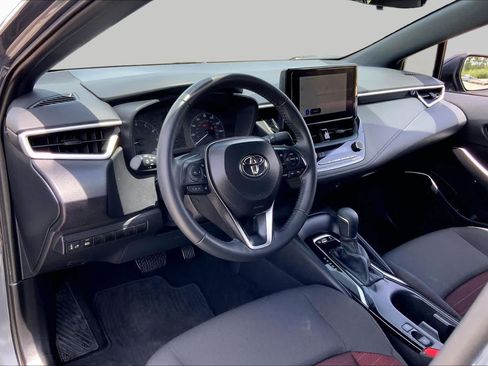 Certified 2025 Toyota Corolla SE FWD image 17