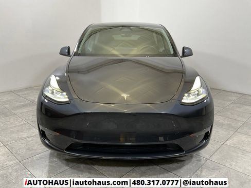 Used 2024 Tesla Model Y Long Range image 3