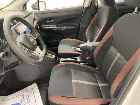 New 2025 Nissan Versa SR w/ Trunk Package image 13