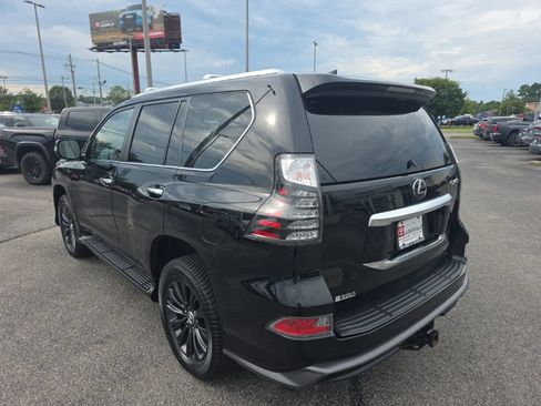 Used 2023 Lexus GX 460 Luxury w/ Sport Design Package AWD/4WD image 7