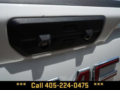 Used 2024 GMC Sierra 1500 AT4 w/ Technology Package AWD/4WD image 16