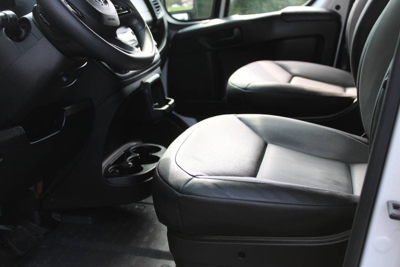 Used 2025 RAM ProMaster 3500 w/ Convenience Group FWD image 6