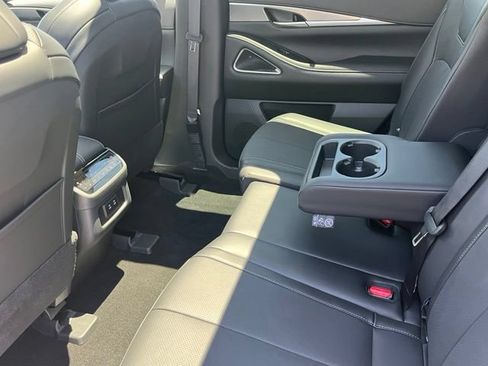 Certified 2026 INFINITI QX60 Luxe w/ Cargo Package AWD/4WD image 28
