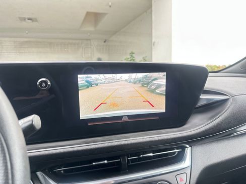 Used 2025 Buick Envista Preferred image 17