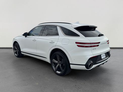 Used 2025 Genesis GV70 2.5T w/ Sport Prestige Package AWD/4WD image 3