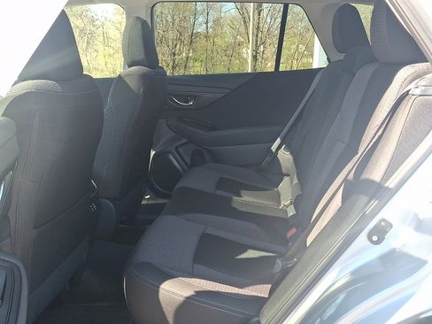 Used 2025 Subaru Outback Premium image 10