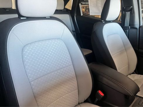 Used 2024 Ford Escape Active AWD/4WD image 39