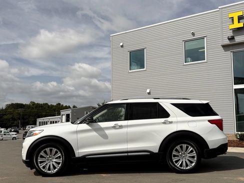 Used 2020 Ford Explorer Limited RWD image 16