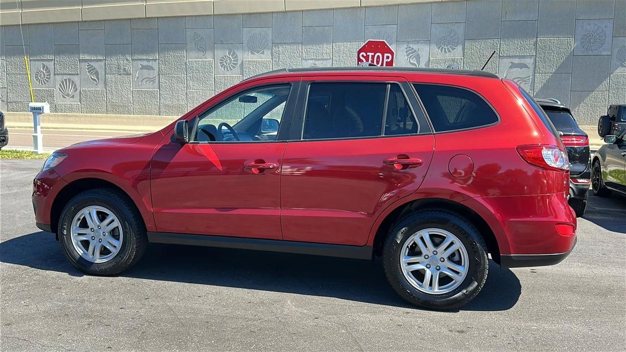 Used 2010 Hyundai Santa Fe GLS FWD image 13