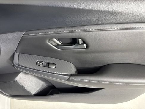 Certified 2025 Nissan Sentra S FWD image 13