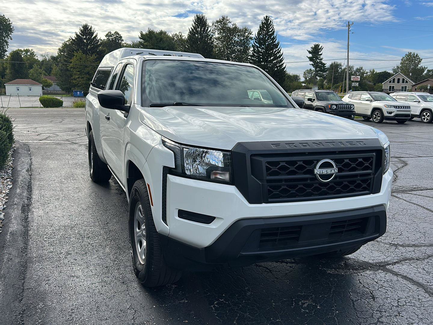 Used 2024 Nissan Frontier S w/ Technology Package RWD image 3