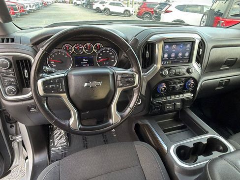 Used 2022 Chevrolet Silverado 1500 RST AWD/4WD image 27