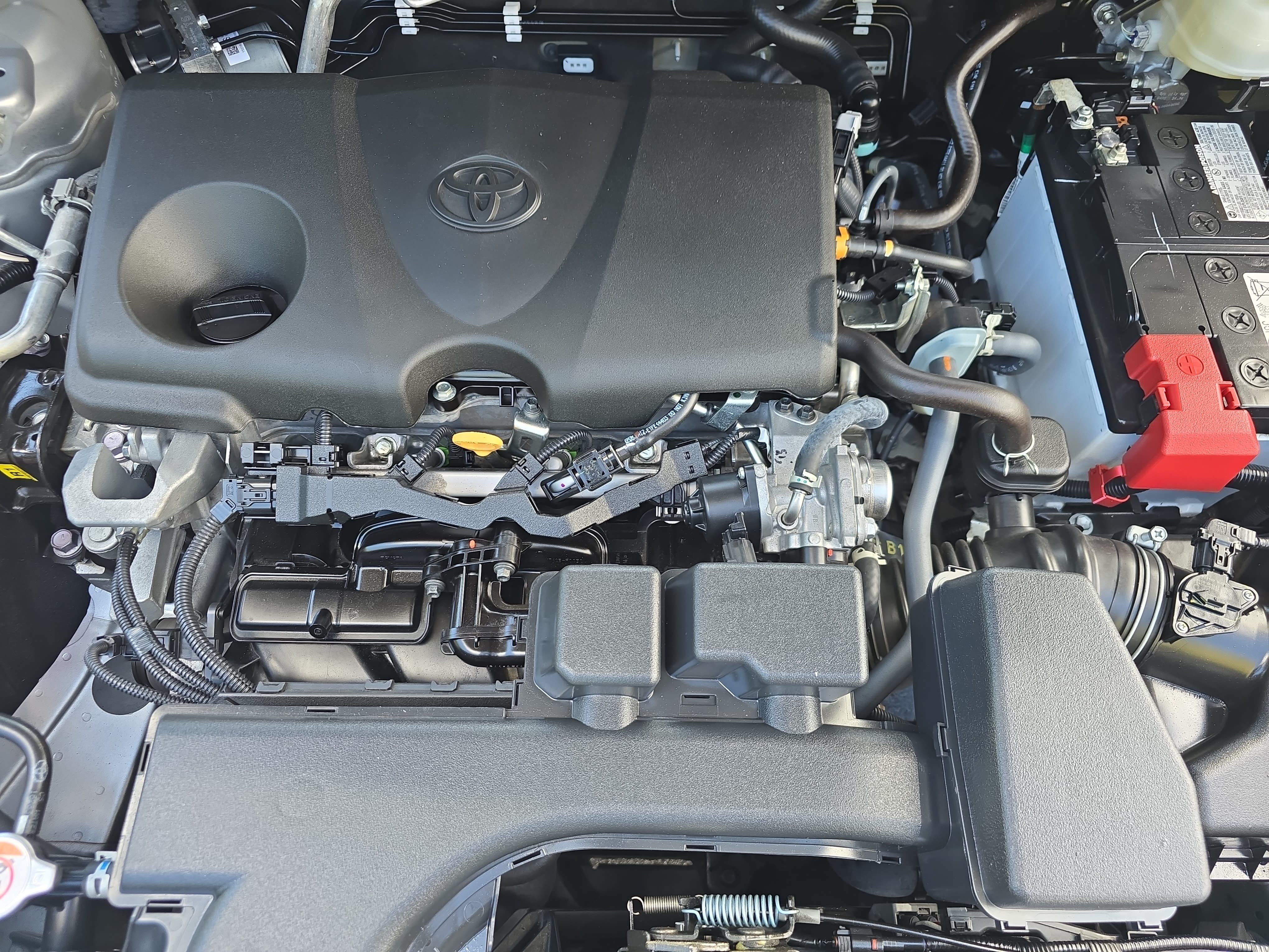 Used 2024 Toyota RAV4 XLE FWD image 26