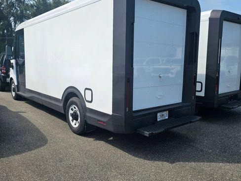 Used 2023 Chevrolet Brightdrop 600 w/ Active Safety Package 2 AWD/4WD image 2