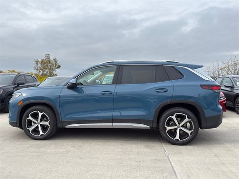 New 2026 Volkswagen Tiguan SE image 8