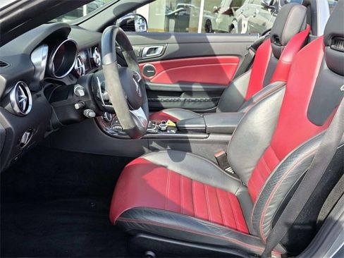 Used 2017 Mercedes-Benz SLC 43 AMG image 10