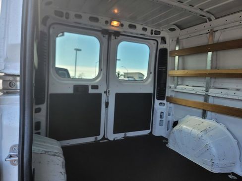 Used 2023 RAM ProMaster 2500 image 17