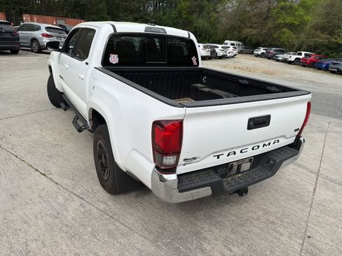 Used 2021 Toyota Tacoma SR5 image 8