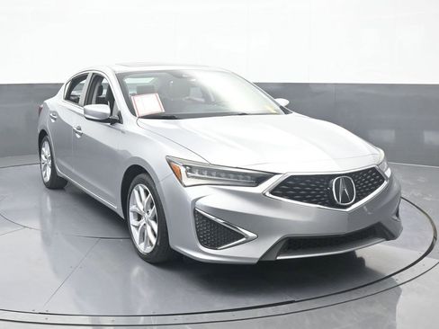 Used 2019 Acura ILX image 9