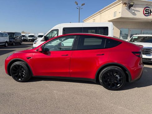 Used 2023 Tesla Model Y Long Range AWD/4WD image 9