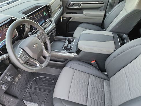 New 2026 Chevrolet Silverado 2500 ZR2 AWD/4WD image 16