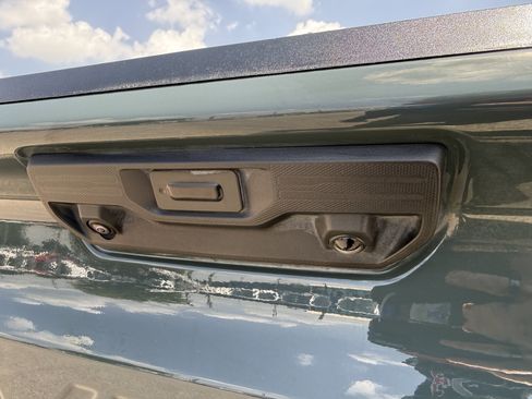 Used 2025 Chevrolet Silverado 1500 LT AWD/4WD image 4