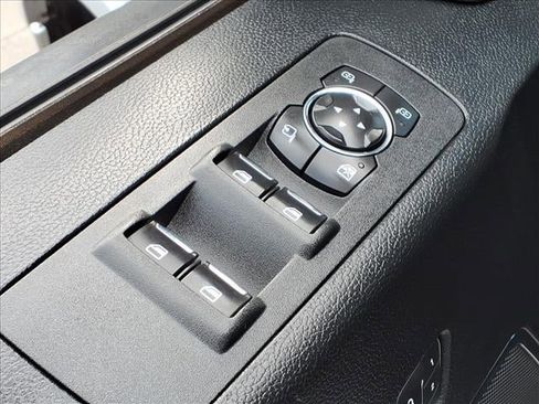 Used 2018 Ford F150 Lariat w/ Trailer Tow Package image 22