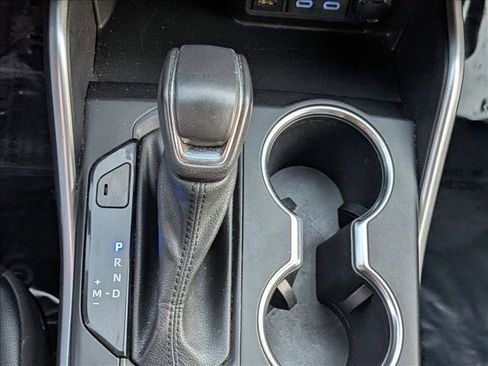 Used 2022 Toyota Highlander XLE image 12