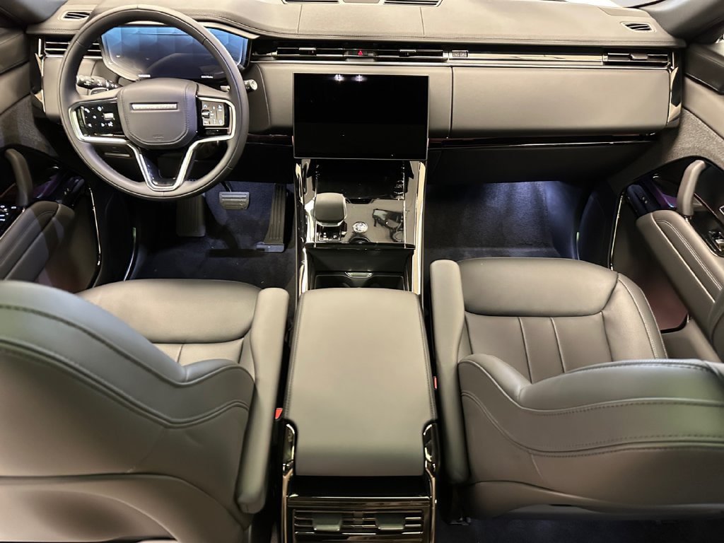 New 2026 Land Rover Range Rover Sport SE AWD/4WD image 10