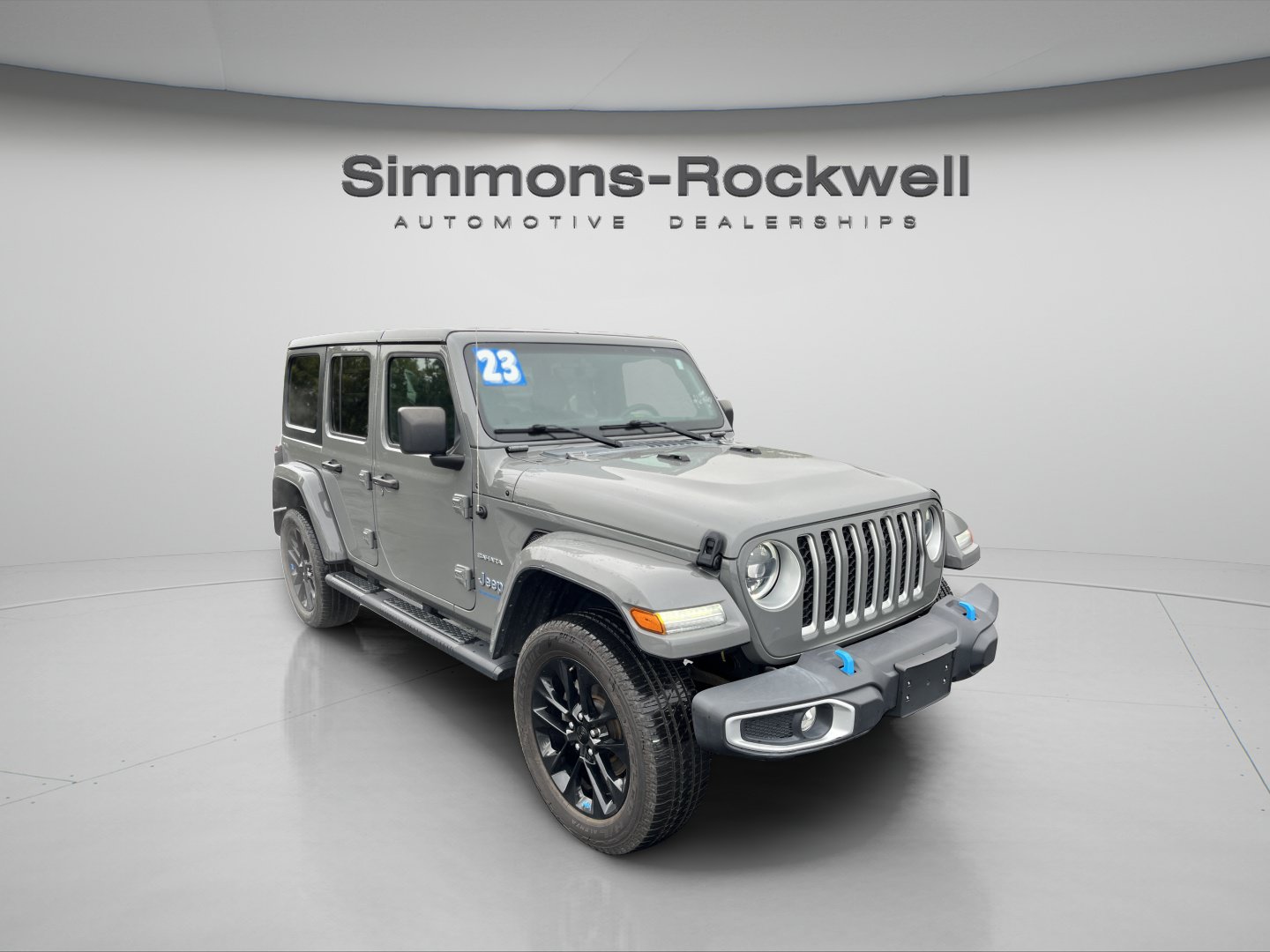 Used 2023 Jeep Wrangler Unlimited Sahara AWD/4WD image 9
