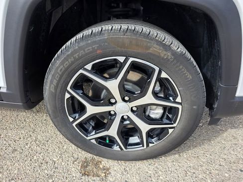 Used 2024 Jeep Compass Limited image 6