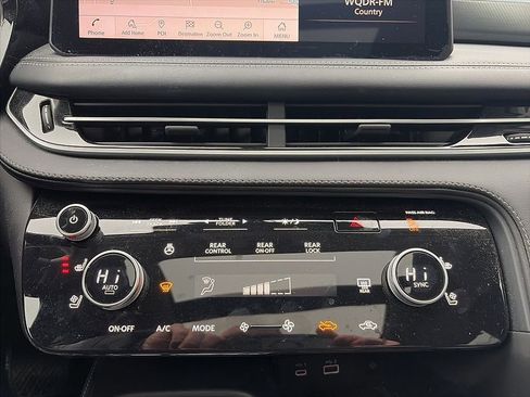 Used 2023 INFINITI QX60 Luxe image 9