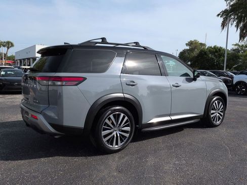 Used 2022 Nissan Pathfinder Platinum w/ Cargo Package FWD image 3