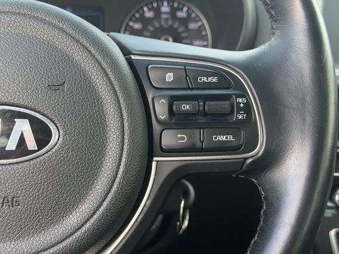 Used 2018 Kia Optima S FWD image 15