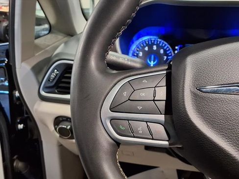 Used 2024 Chrysler Voyager LX image 17