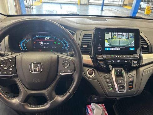 Used 2022 Honda Odyssey EX-L image 5