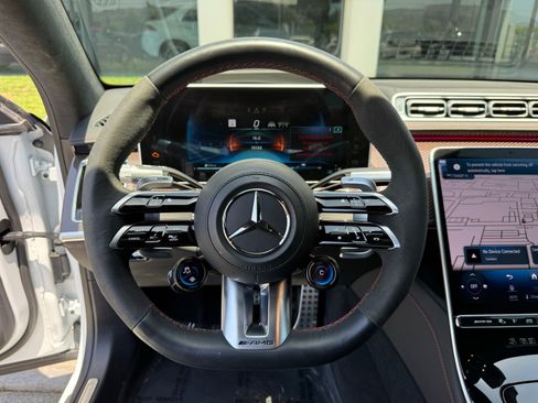 Used 2024 Mercedes-Benz S 63 AMG S image 31