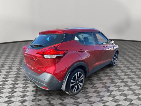 Used 2020 Nissan Kicks SV FWD image 10