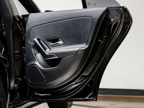 Used 2025 Mercedes-Benz CLA 250 4MATIC image 44