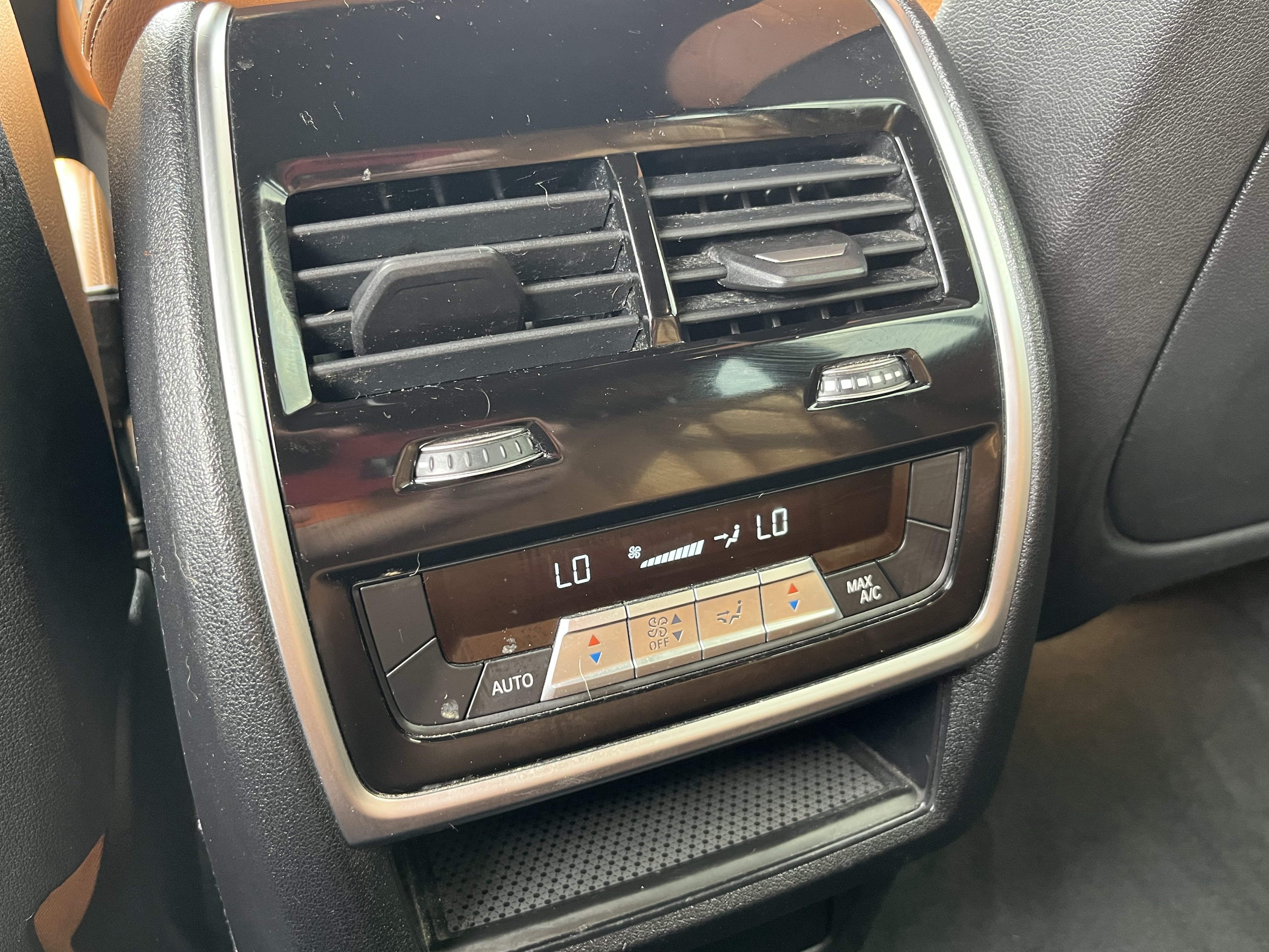 Used 2019 BMW X5 xDrive40i w/ Premium Package 2 AWD/4WD image 31