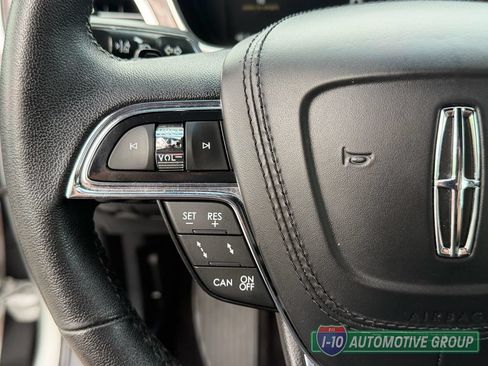 Used 2019 Lincoln Continental Premiere FWD image 39