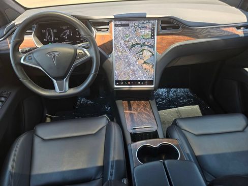 Used 2018 Tesla Model X 75D AWD/4WD image 17