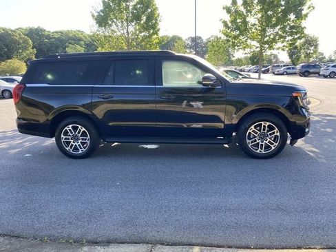 Used 2025 Ford Expedition Max Active image 2