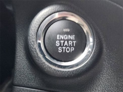 Used 2020 Subaru Crosstrek 2.0i Premium w/ Moonroof Package 2 image 22