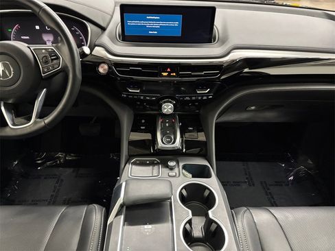Certified 2023 Acura MDX SH-AWD w/ Technology Package image 25