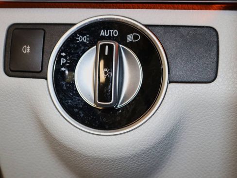 Used 2015 Mercedes-Benz E 350 Sedan image 50