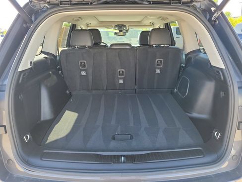 Used 2023 Jeep Grand Cherokee 4WD 4xe image 8