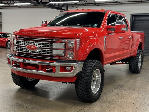 Used 2018 Ford F350 Lariat w/ Lariat Ultimate Package AWD/4WD image 3