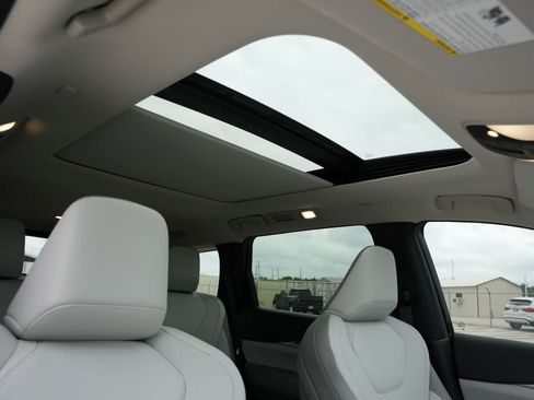 New 2027 INFINITI QX60 Luxe w/ Cargo Package FWD image 24