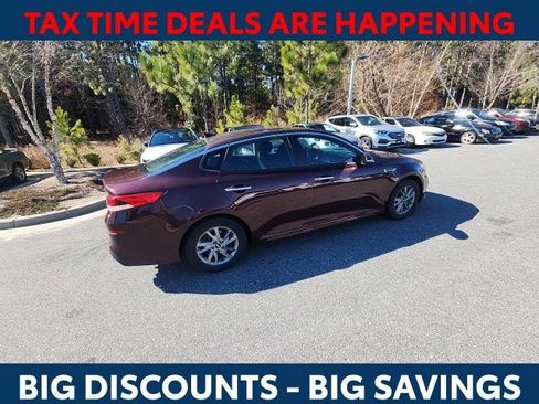 Used 2019 Kia Optima LX image 11